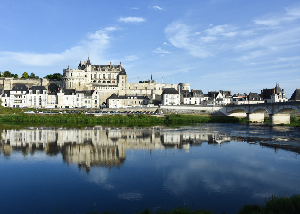 アンボワーズ城&クロ・リュセ城 | O'Bon Paris | Easy to be Parisian